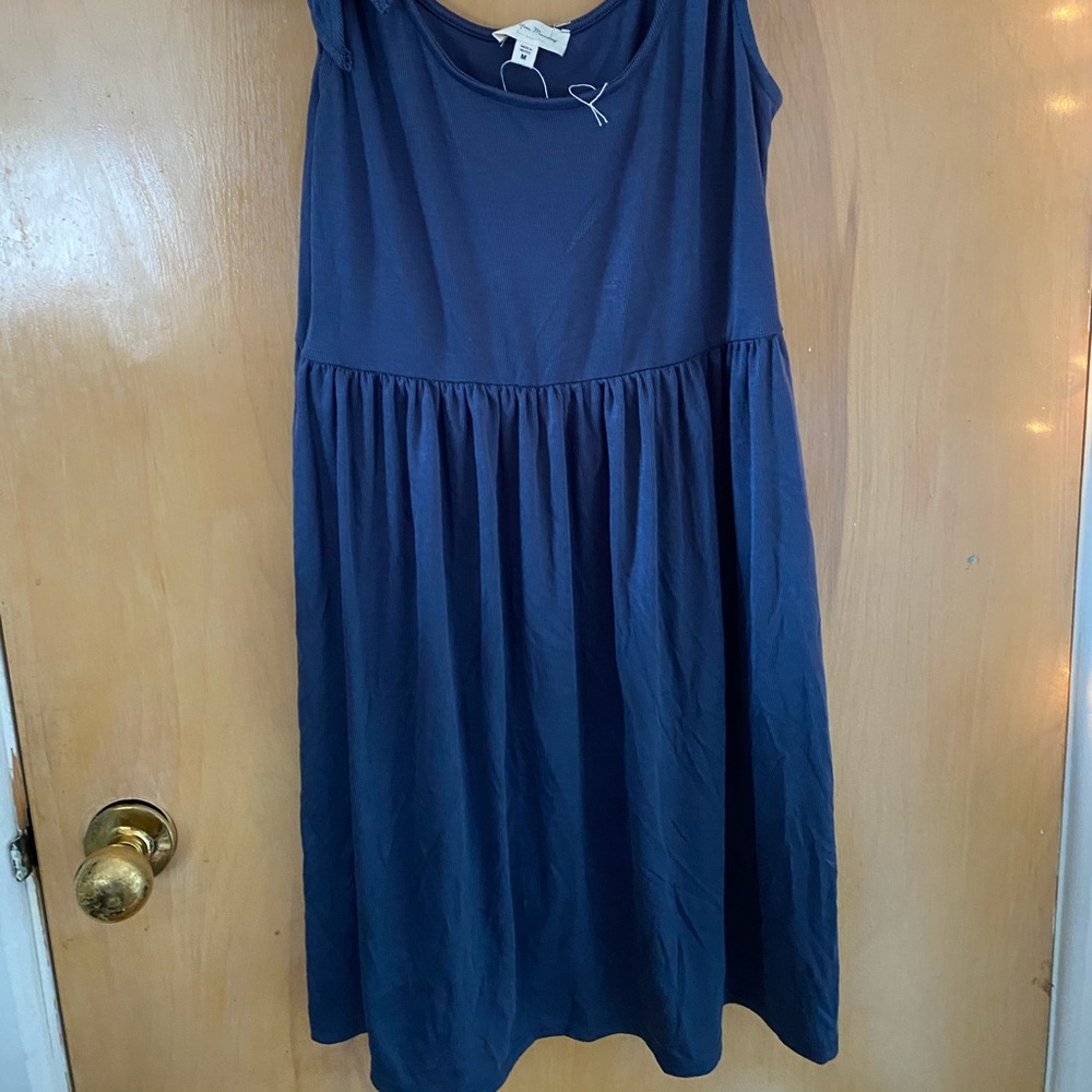 Short dress